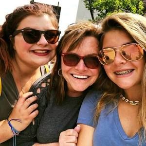 Meet your Posher, Virginia